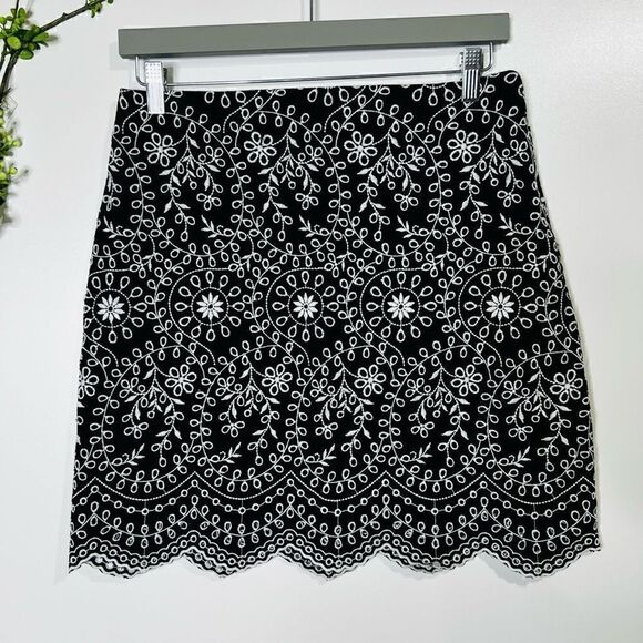 LOFT Black White Embroidered Lace Pattern Skirt NWT! - Picture 1 of 9